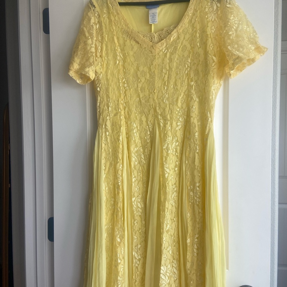 Elegant Yellow Lace A-Line Dress